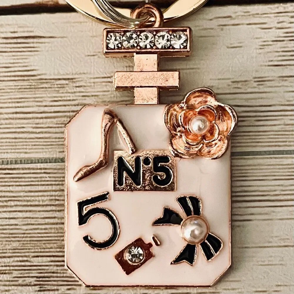 Fine Perfume bottle Gold White Bling Metallic Lobster clasp Keyholder Keychain k